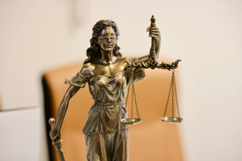 Il tribunale online: l'avanguardia del diritto italiano